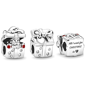 Prívesok Striebro 925 Santa v darčekovej krabičke, korálik na náramku Vianoce Prívesok Striebro 925 Santa v darčekovej krabičke, korálik na náramku Vianoce