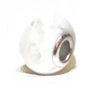 Magnezit / Howlit biely prívesok okrúhly prírodný kameň 14 mm, otvor 4,2 mm 1 kus, čistiaci kameň