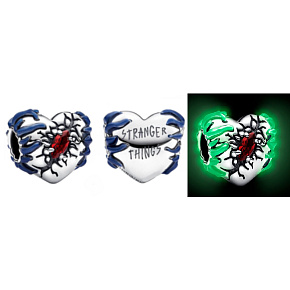 Charm Stranger Things, Srdce - Srdeční kouzlo zářící ve tmě, luminozní korálek na náramek film Charm Stranger Things, Srdce - Srdeční kouzlo zářící ve tmě, luminozní korálek na náramek film