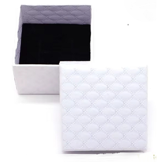 Darčeková krabička textúrovaný papier s hubkou na šperky biela 5,1 x 5 x 3,3 cm 1 kus