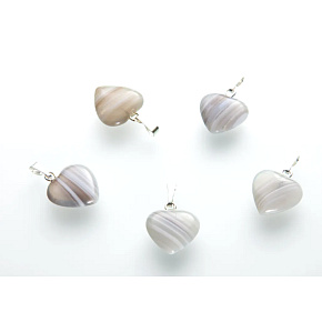 Achát sivý prívesok srdce prírodný kameň 15 mm, 1 kus