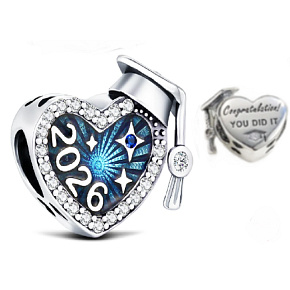 Charm Sterlingové stříbro 925 Graduation 2026 – srdce plné hrdosti a nových začátků, korálek na náramek gradace