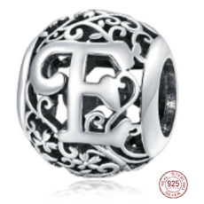 Striebro 925 Magické písmeno abecedy E s kvetmi, korálik na náramok