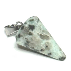 Jaspisové kyvadlo prírodný kameň 2,2 cm, kameň pozitívnej energie