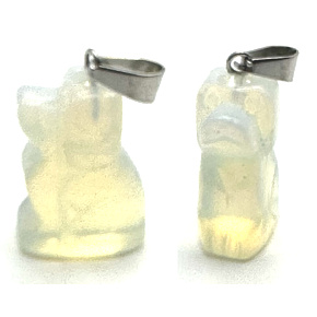Opalit Pes prívesok syntetický kameň, ručne brúsená figúrka 1,8 x 2,5 x 8 mm, kameň želania a nádeje