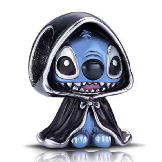 Charm Disney Lilo & Stitch – halloweensky Stitch v čiernom plášti | prívesok na náramok, film