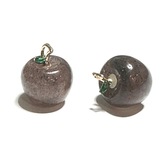 Krištáľový prívesok s jahodovým jablkom, prírodný kameň 2,7 x 15 mm, kameň