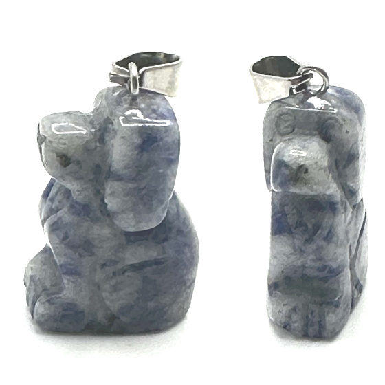 Sodalit Pes prívesok prírodný kameň, ručne brúsená figúrka 1,8 x 2,5 x 8 mm, komunikácia s kameňom