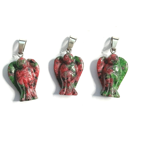 Anyolit / Rubín v zoisite Anjel ochranca prívesok prírodný kameň 25 x 21 x 5 mm, uľavuje v čase smútku
