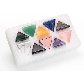 Pyramida Sada 10 broušených pyramid z přírodních kamenů cca 3,5 cm