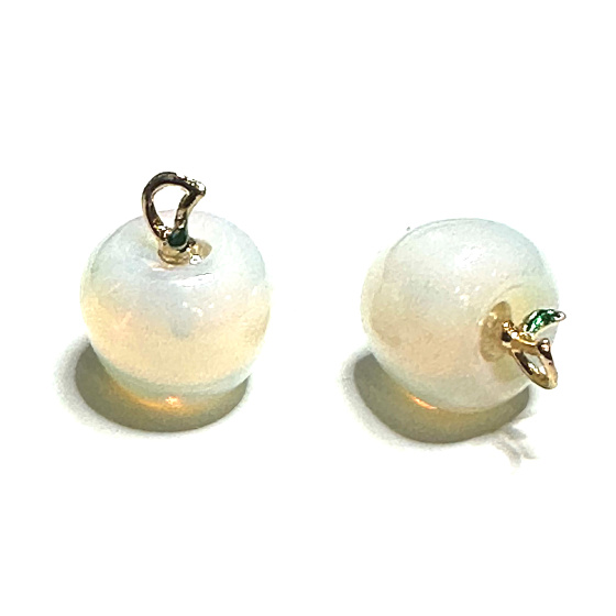Opalitový prívesok Jablko poznania, syntetický kameň 2,7 x 15 mm, kameň prianí a nádeje