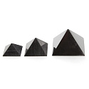 Šungitová pyramída stredný priemer základne 5,5 cm, kameň života