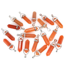 Avanturín oranžový Kyvadlo šesťuholník prívesok prírodný kameň 41 x 13 mm, ručne vyrezávaný, kameň šťastia a prosperity, 1 kus