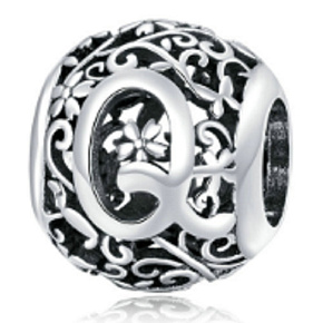 Striebro 925 Magické písmeno abecedy Q s kvetmi, korálik na náramok