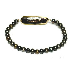 Perla čierna s ozdobou náramok elastický prírodný, guľôčka 4-5 mm / 16 - 17 cm, symbol ženskosti, prináša obdiv