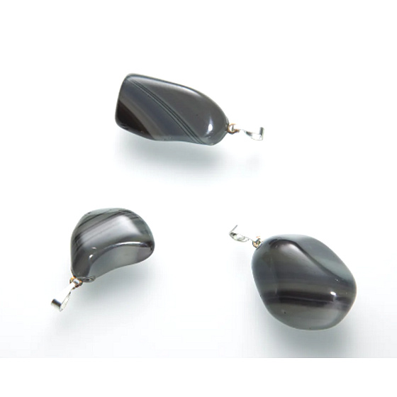 Obsidián Dúhový tromlovaný prívesok prírodný kameň, 2,2 - 3 cm, 1 kus, kameň spásy