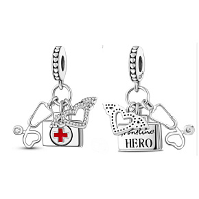 Charm Lékařský hrdina – srdce, péče a odvaha pomáhat, přívěsek na náramek, zaměstnání Charm Lékařský hrdina – srdce, péče a odvaha pomáhat, přívěsek na náramek, zaměstnání